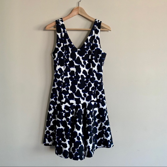 Dex structured dress - Picture 2 of 7